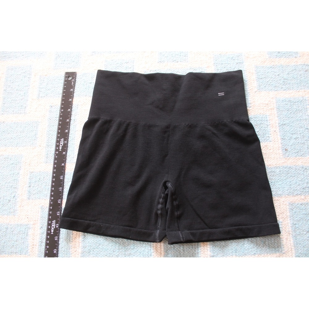 Branwyn L Black Merino Wool Blend 5" Compression Shorts Seamless